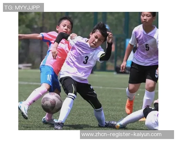 实验小学足球比赛精彩纷呈学生们展现团队精神与运动风采